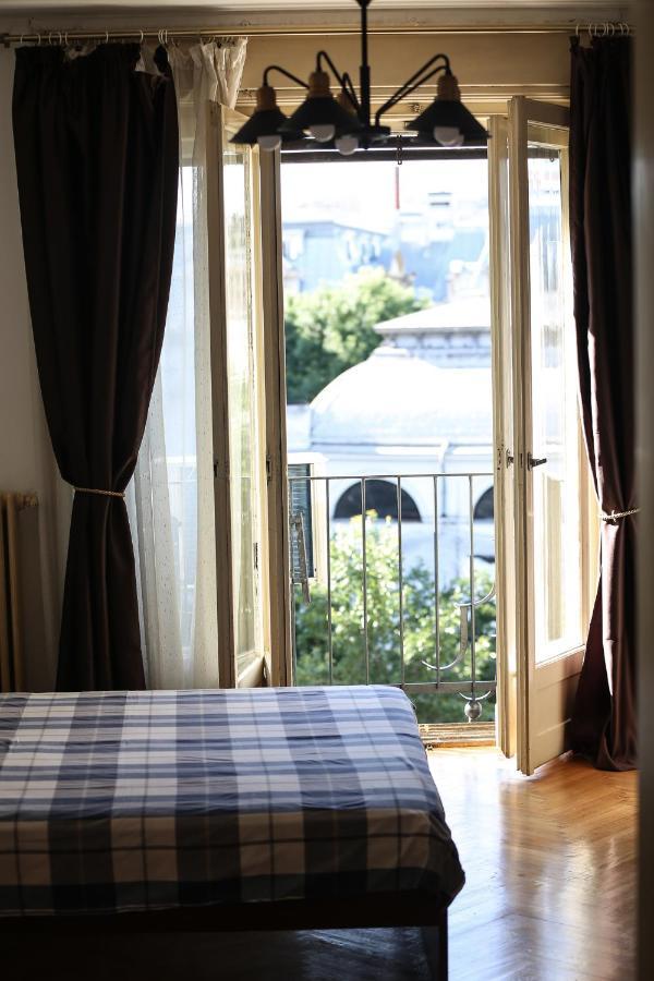Charming Studio With City View Bukarest Exteriör bild
