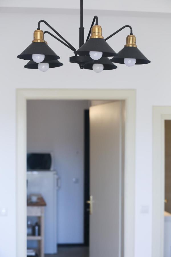 Charming Studio With City View Bukarest Exteriör bild